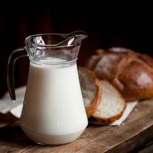 Молоко козье фермерское цельное мягкой пастеризации 3,4-6%